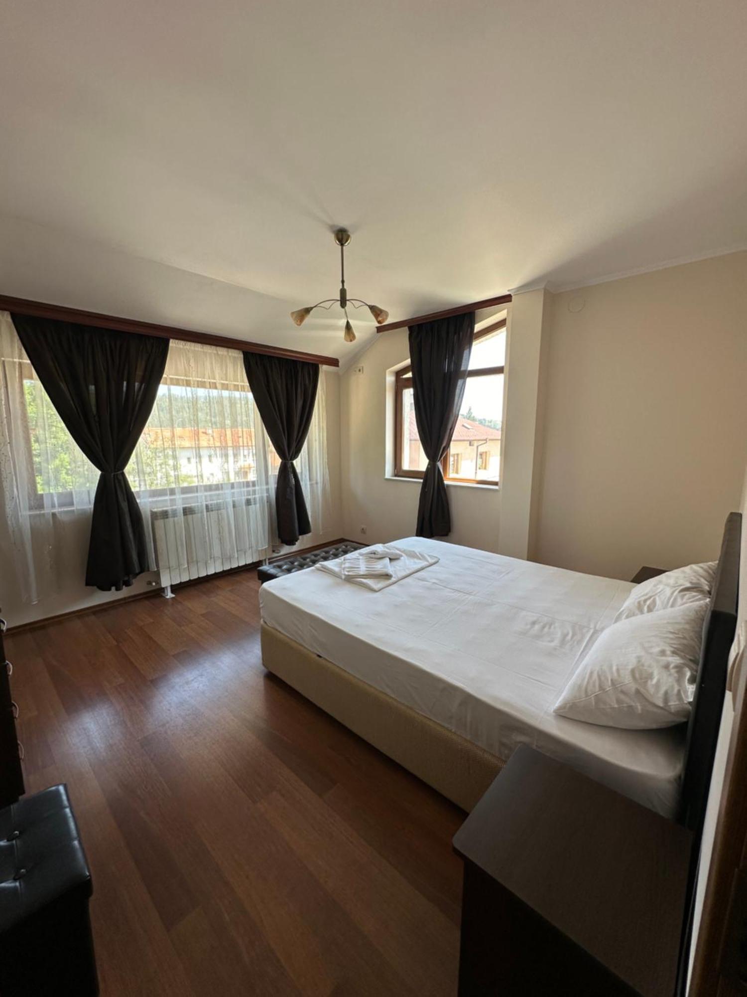Valevitsata Guesthouse Разлог Экстерьер фото